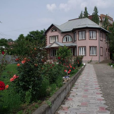 Hostel Visit Osh Luaran gambar